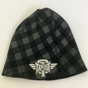 Tapout beanie embroidered wrestling skull cap reversible black gray vintage Y2K